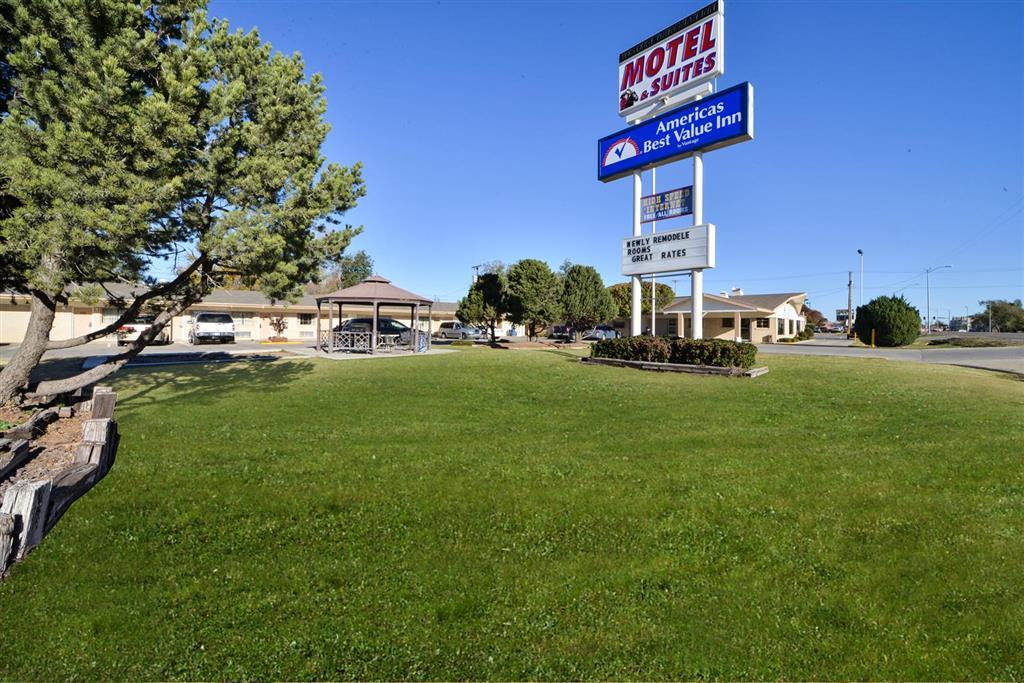 Budget Inn & Suites Guymon Exterior photo